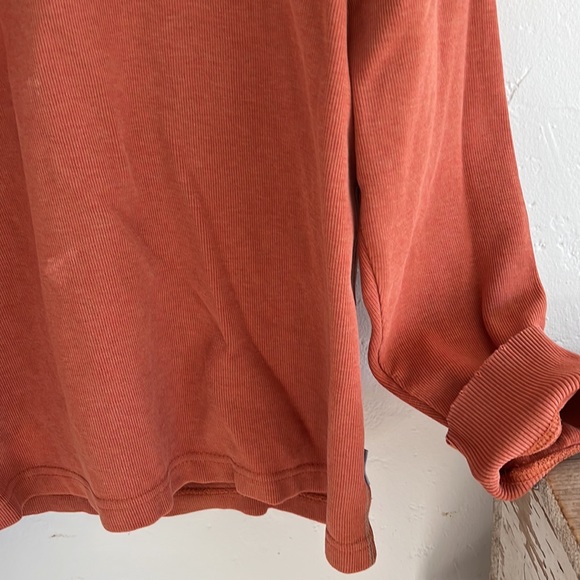 IZOD 1/4 zip top - Picture 3 of 11